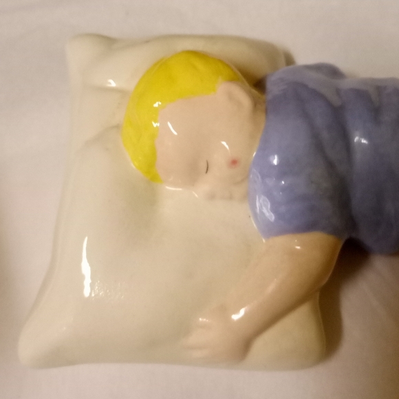 Vintage Handmade 1979, Baby Boy Sleeping on A Pillow Porcelain Ceramic 8"L x5.5 - Picture 2 of 10